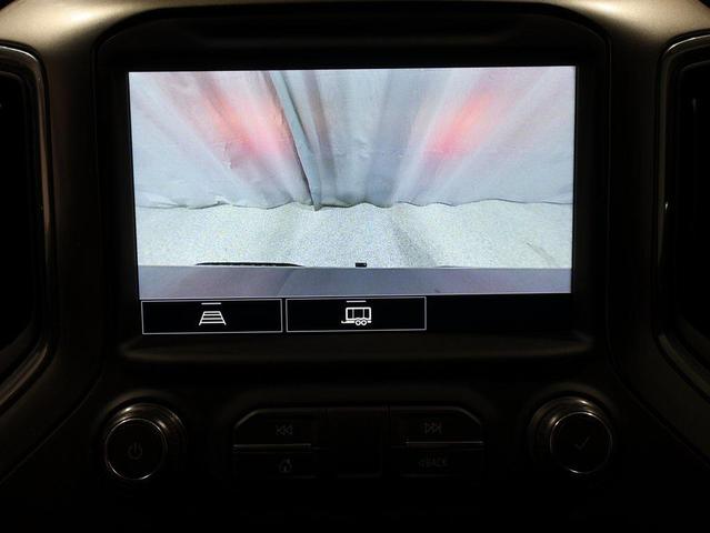 Photo of 2021 Silver Ice Metallic Chevrolet Silverado 1500