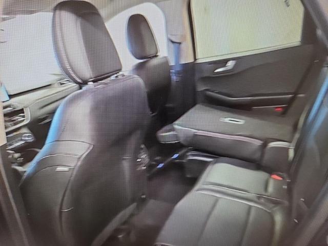 Photo of 2020 Agate Black Metallic Ford Escape