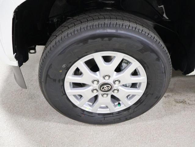 Photo of 2025 Ice Cap Toyota Tacoma