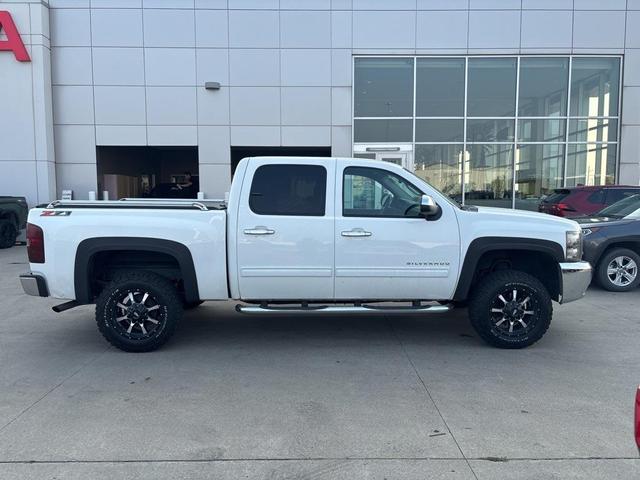 Photo of 2013 Summit White Chevrolet Silverado 1500