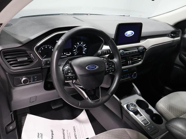 Photo of 2021 Iconic Silver Metallic Ford Escape