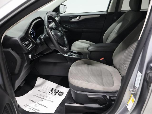 Photo of 2021 Iconic Silver Metallic Ford Escape