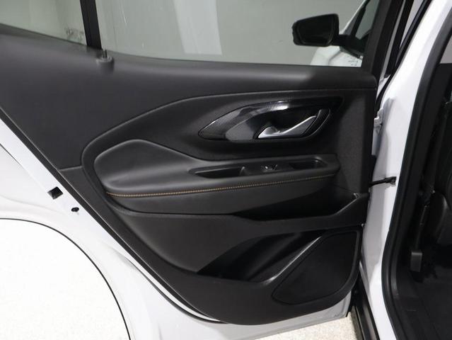 Photo of 2024 Summit White GMC Terrain