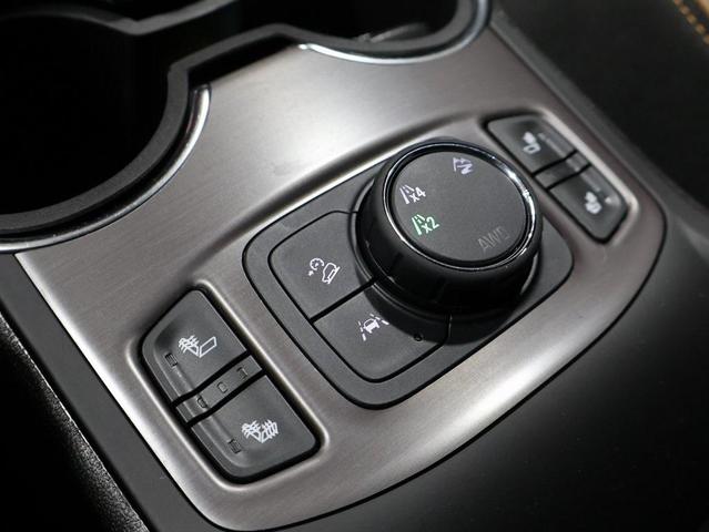 Photo of 2024 Summit White GMC Terrain