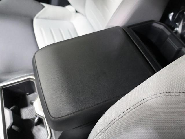 Photo of 2025 Wind Chill Pearl Toyota Tacoma