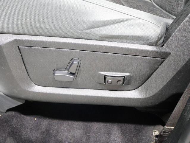 Photo of 2017 Bright Silver Metallic Clearcoat RAM 1500
