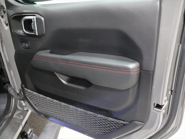 Photo of 2023 Sting-Gray Clearcoat Jeep Gladiator