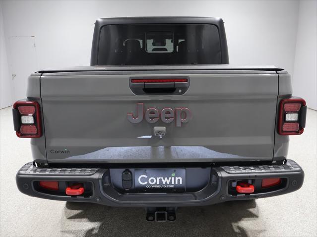 Photo of 2023 Sting-Gray Clearcoat Jeep Gladiator