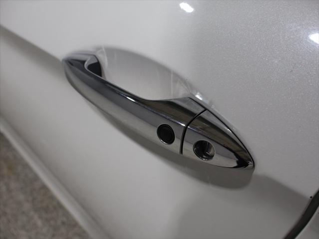 Photo of 2014 White Orchid Pearl Honda Accord