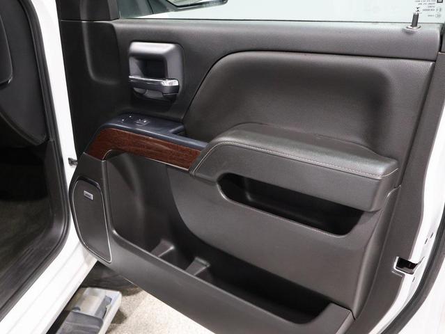 Photo of 2018 Summit White GMC Sierra 1500