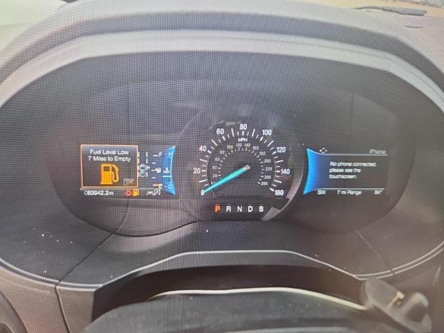 Photo of 2022 Oxford White Ford Edge