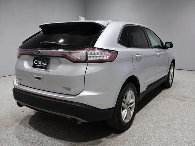 Photo of 2018 Ingot Silver Ford Edge