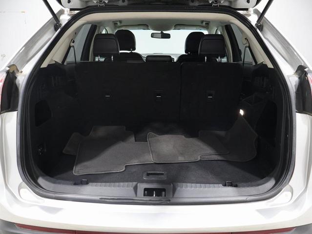 Photo of 2018 Ingot Silver Ford Edge