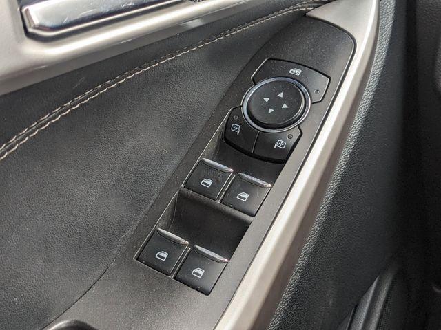 Photo of 2023 Iconic Silver Metallic Ford Explorer