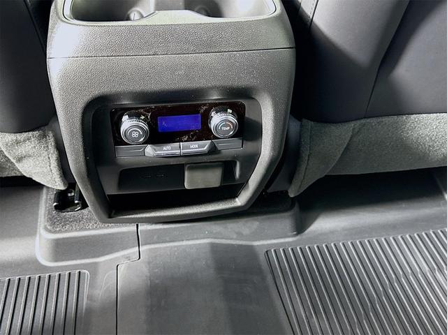 Photo of 2025 Summit White GMC Acadia