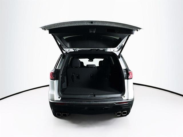 Photo of 2025 Summit White GMC Acadia