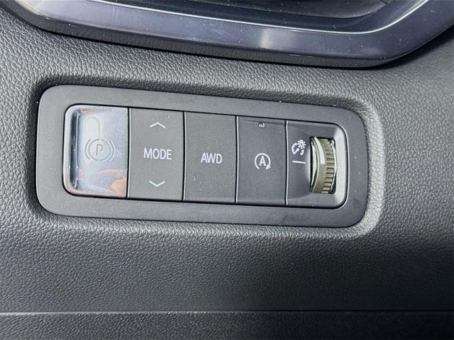 Photo of 2025 Summit White GMC Acadia