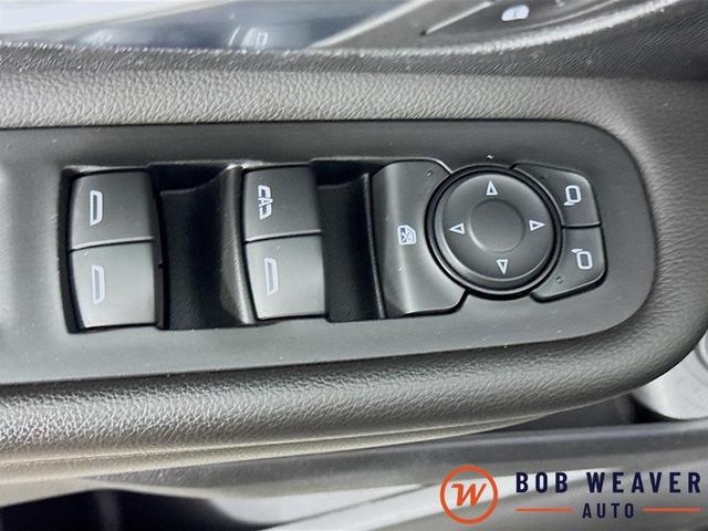 Photo of 2022 Summit White GMC Terrain