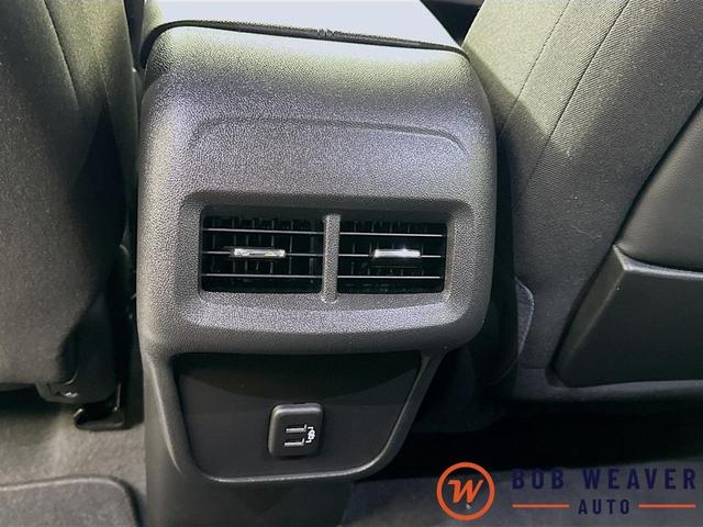 Photo of 2022 Summit White GMC Terrain