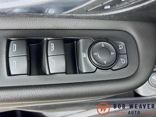 Photo of 2022 Summit White GMC Terrain