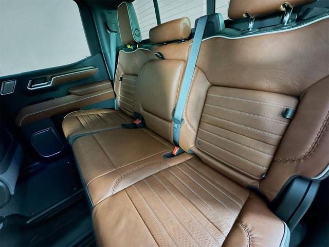 Photo of 2025 Onyx Black GMC Sierra 1500