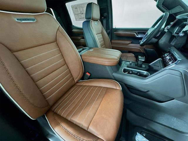 Photo of 2025 Onyx Black GMC Sierra 1500