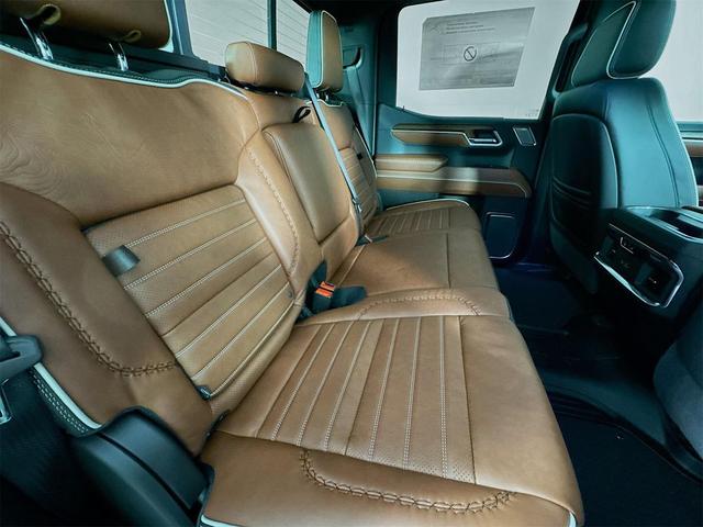 Photo of 2025 Onyx Black GMC Sierra 1500