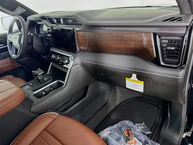 Photo of 2025 Onyx Black GMC Sierra 1500