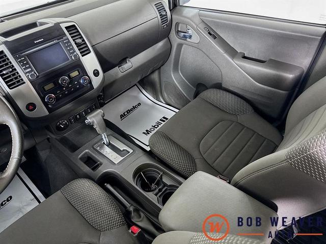 Photo of 2019 Glacier White Nissan Frontier