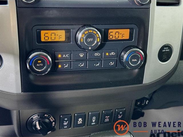Photo of 2019 Glacier White Nissan Frontier