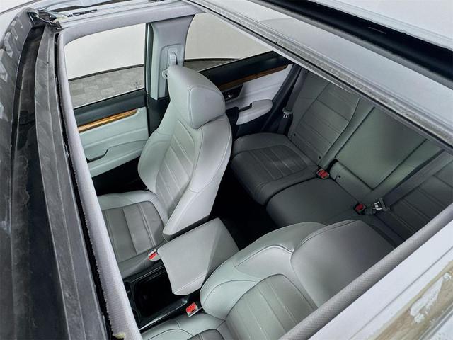Photo of 2021 Lunar Silver Metallic Honda CR-V