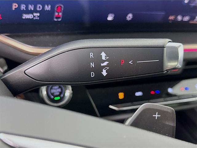 Photo of 2025 Smokey Amethyst Metallic Buick Envision