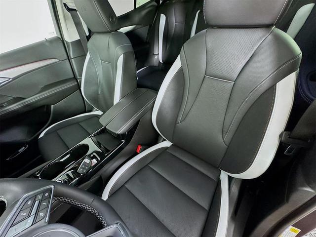 Photo of 2025 Smokey Amethyst Metallic Buick Envision