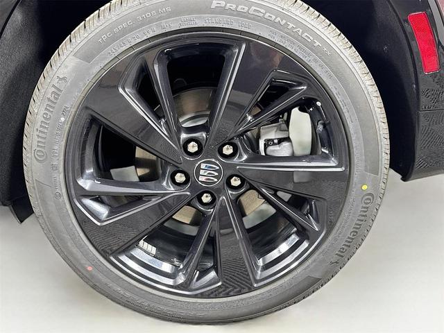 Photo of 2025 Smokey Amethyst Metallic Buick Envision