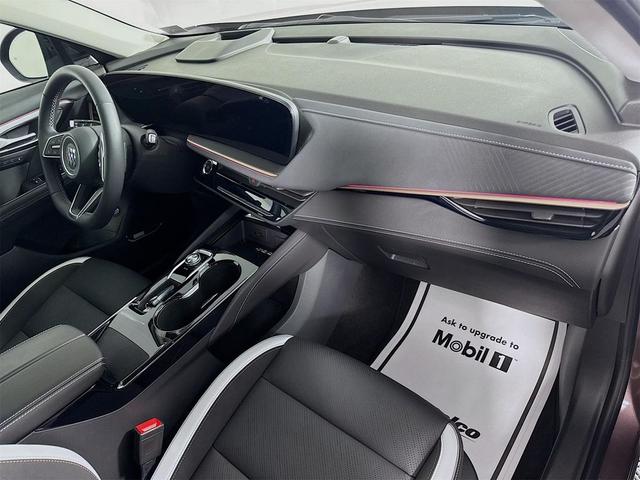 Photo of 2025 Smokey Amethyst Metallic Buick Envision