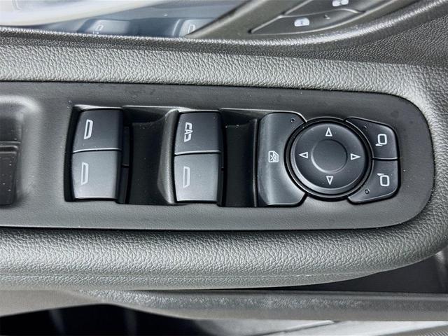 Photo of 2024 Summit White GMC Terrain