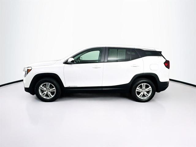 Photo of 2024 Summit White GMC Terrain