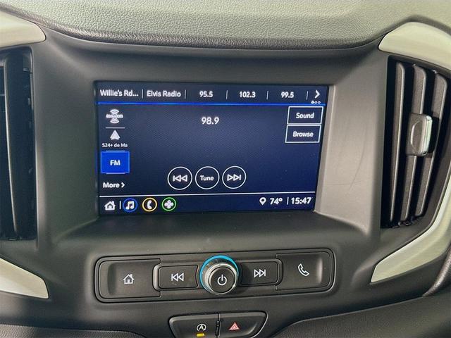 Photo of 2024 Summit White GMC Terrain