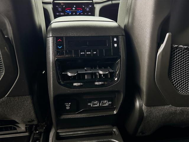 Photo of 2023 Bright White Clearcoat Jeep Grand Cherokee L