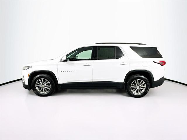 Photo of 2023 Summit White Chevrolet Traverse