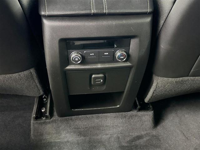 Photo of 2023 Summit White Chevrolet Traverse