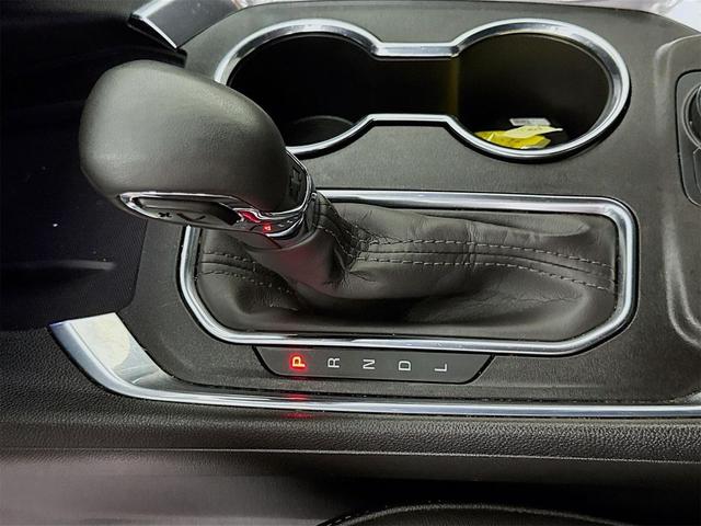 Photo of 2023 Summit White Chevrolet Traverse