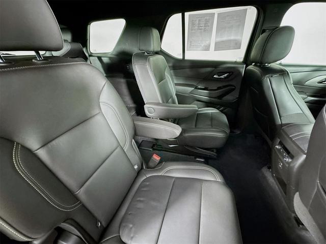 Photo of 2023 Summit White Chevrolet Traverse