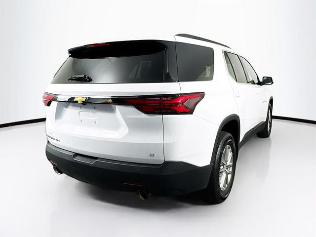 Photo of 2023 Summit White Chevrolet Traverse