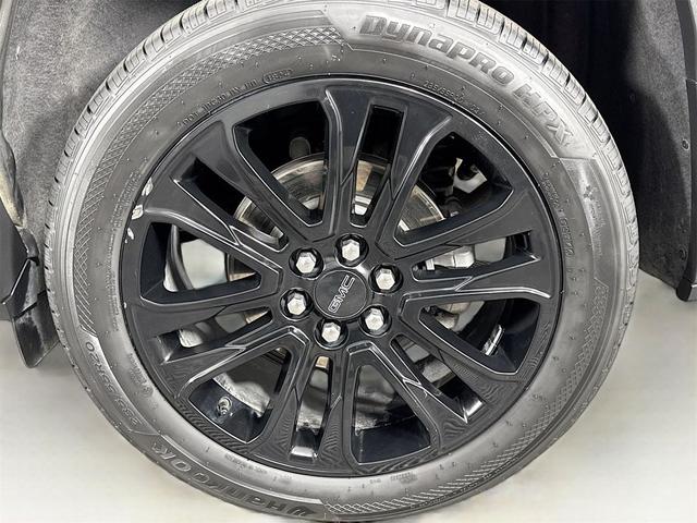 Photo of 2023 Ebony Twilight Metallic GMC Acadia