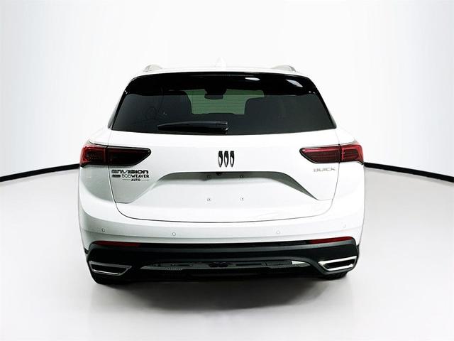 Photo of 2025 Summit White Buick Envision