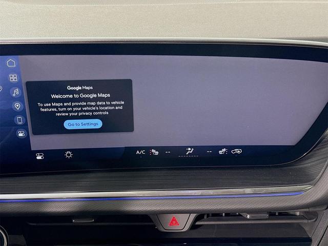 Photo of 2025 Summit White Buick Envision