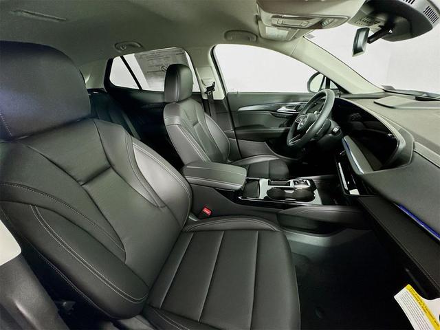 Photo of 2025 Summit White Buick Envision