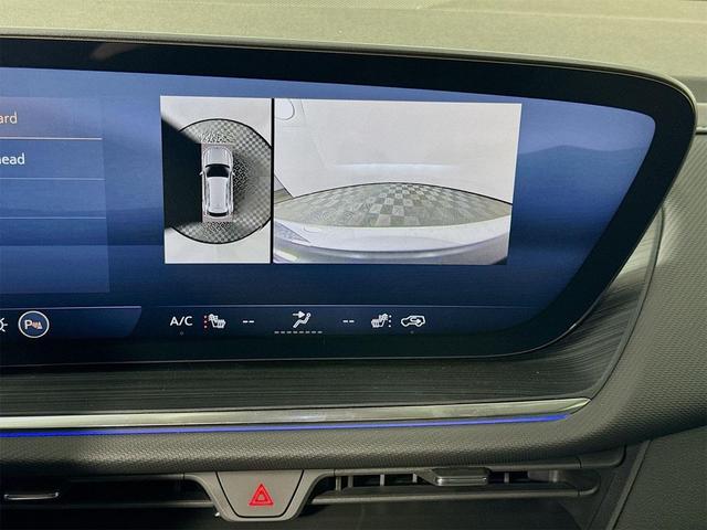 Photo of 2025 Summit White Buick Envision
