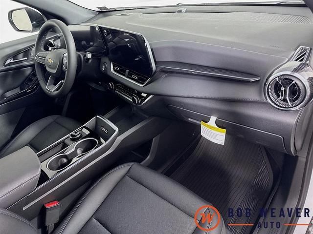 Photo of 2026 Summit White Chevrolet Equinox